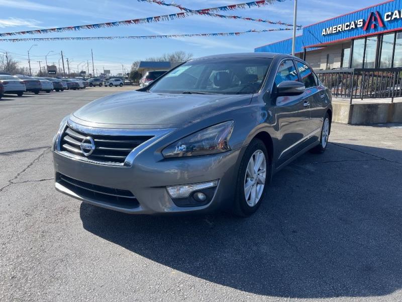 2015 Nissan Altima SL's photo