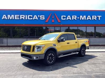 2017 Nissan Titan