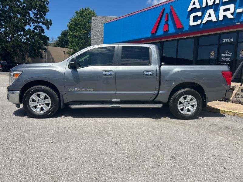Image of 2018 Nissan Titan SV