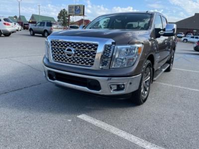 2017 Nissan Titan