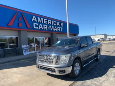 2017 Nissan Titan