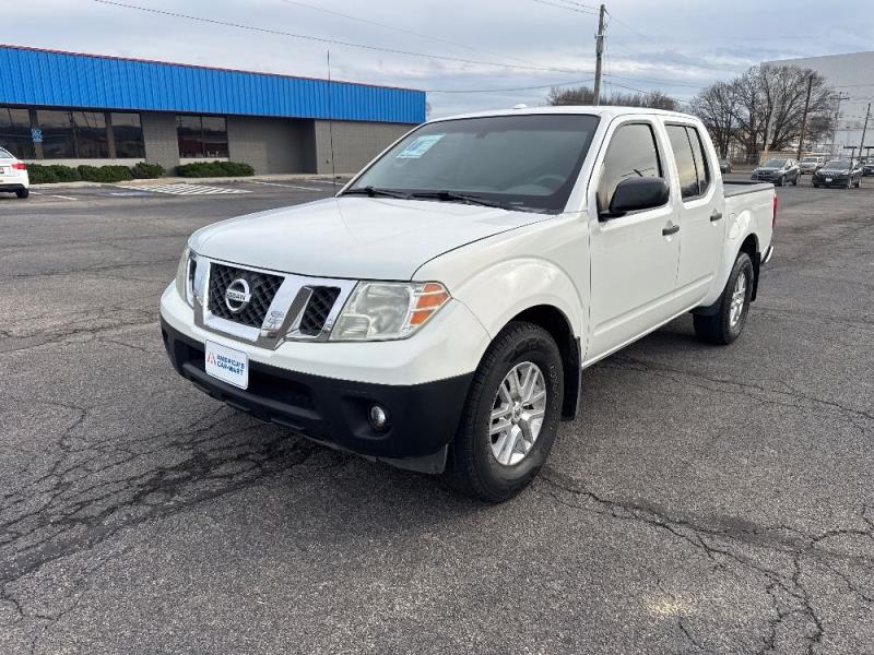2015 Nissan Frontier SV's photo