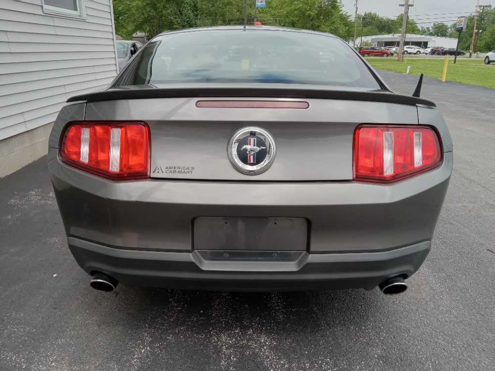 FORD MUSTANG BASE