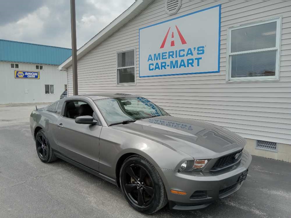 FORD MUSTANG BASE