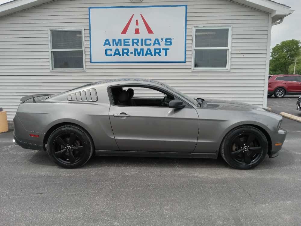 FORD MUSTANG BASE