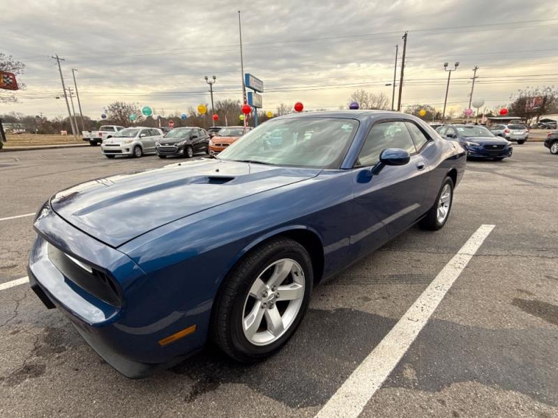 2010 Dodge Challenger SE's photo