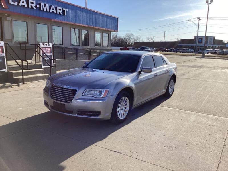 2014 Chrysler 300 Base's photo