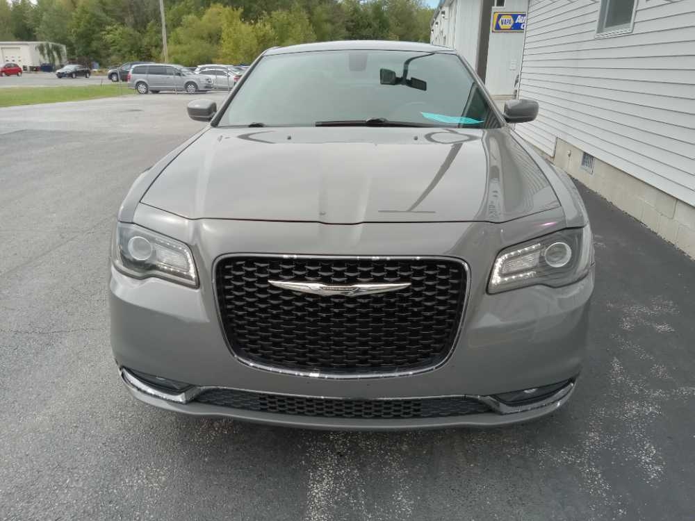 CHRYSLER 300S BASE