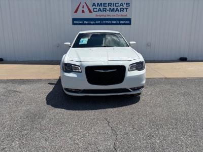 2019 Chrysler 300