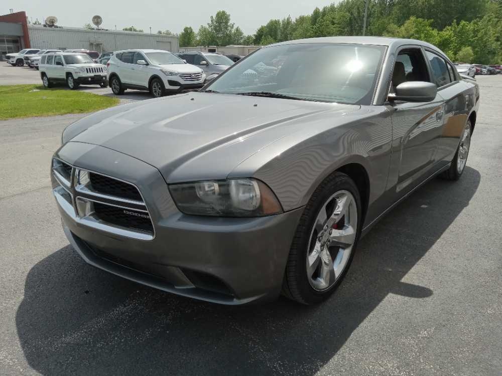 2012 DODGE CHARGER SE