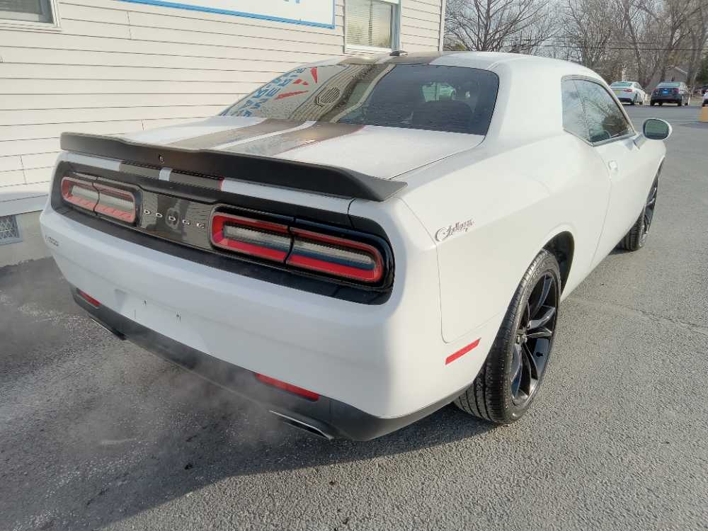 DODGE CHALLENGER SXT
