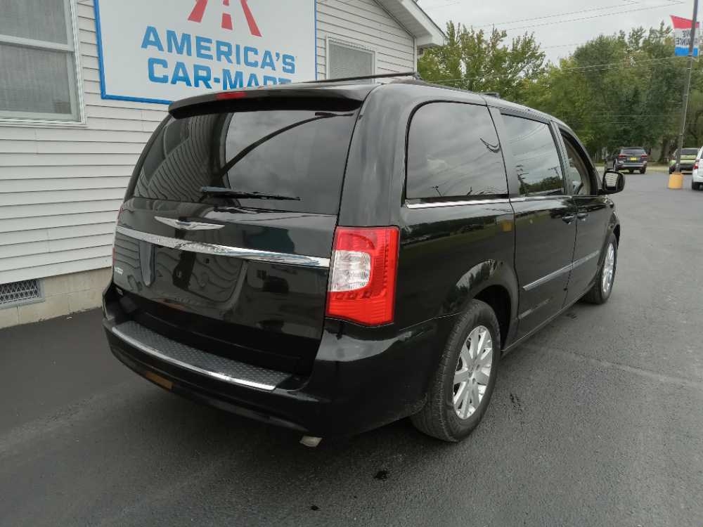 CHRYSLER TOWN & COUNTRY TOURI