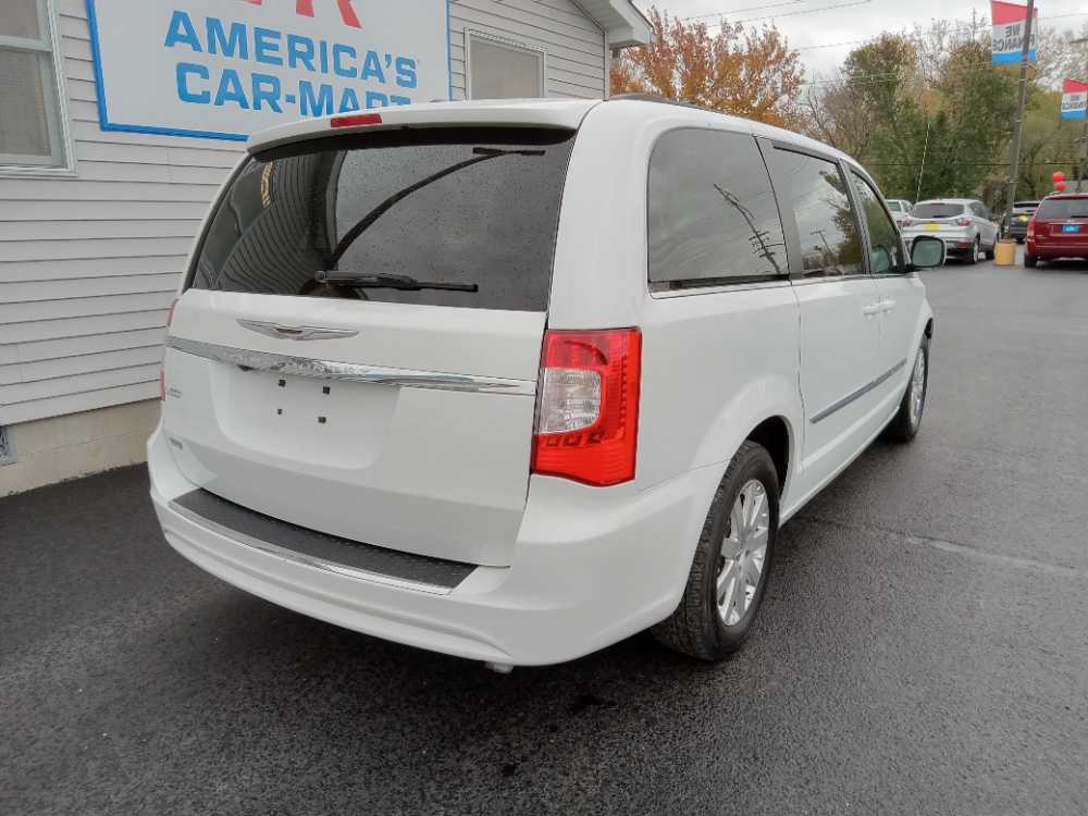 CHRYSLER TOWN & COUNTRY TOURI