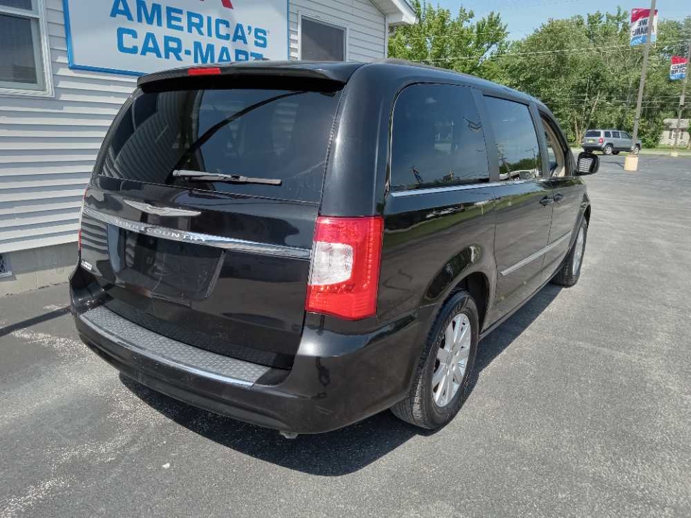 CHRYSLER TOWN & COUNTRY TOURI