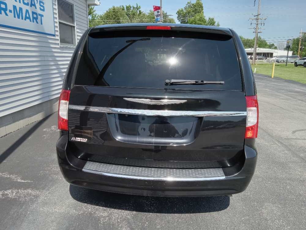 CHRYSLER TOWN & COUNTRY TOURI
