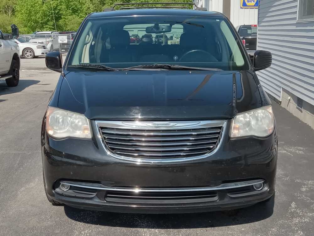 CHRYSLER TOWN & COUNTRY TOURI