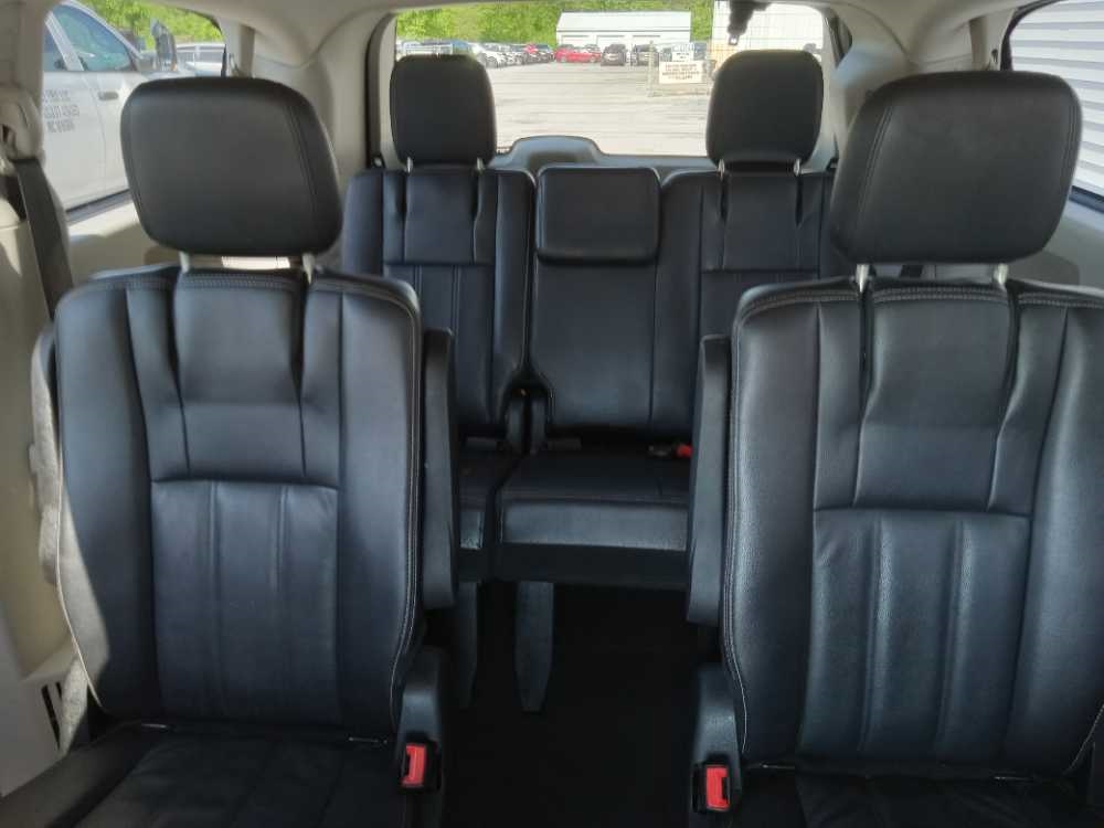 CHRYSLER TOWN & COUNTRY TOURI