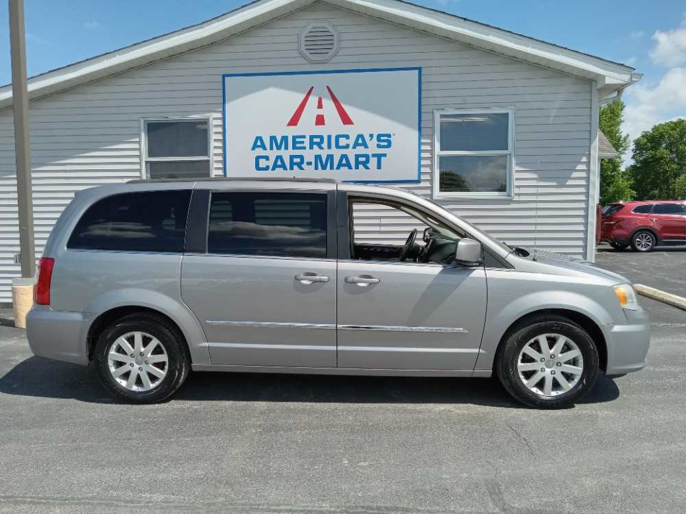 CHRYSLER TOWN & COUNTRY TOURI