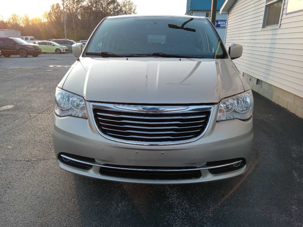 CHRYSLER TOWN & COUNTRY TOURI