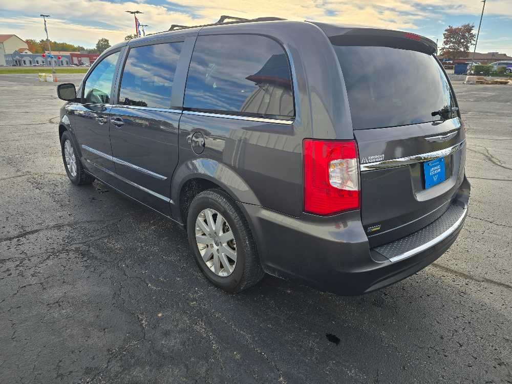 CHRYSLER TOWN & COUNTRY TOURI