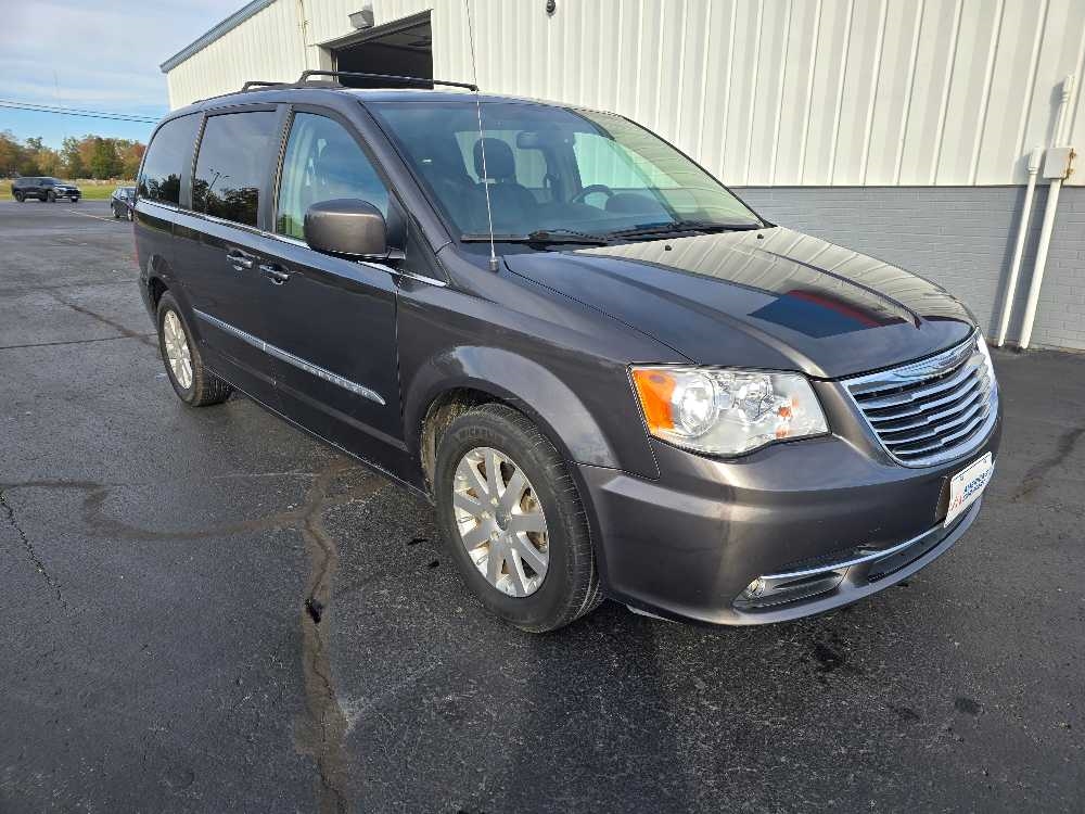CHRYSLER TOWN & COUNTRY TOURI