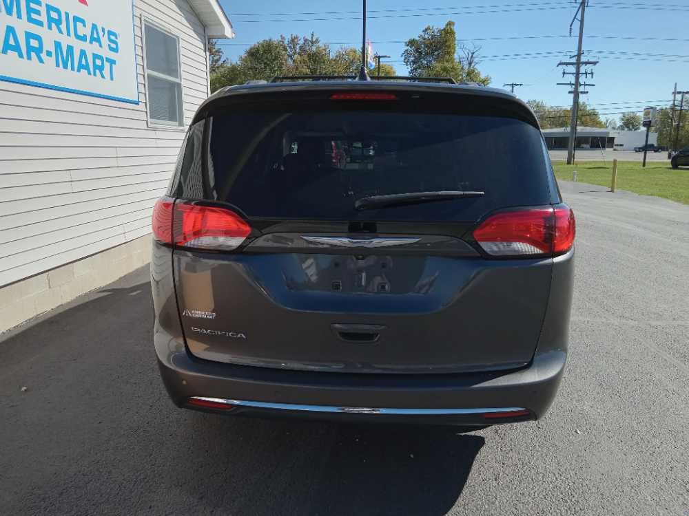 CHRYSLER PACIFICA TOURING L