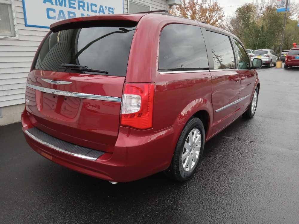 CHRYSLER TOWN & COUNTRY TOURI