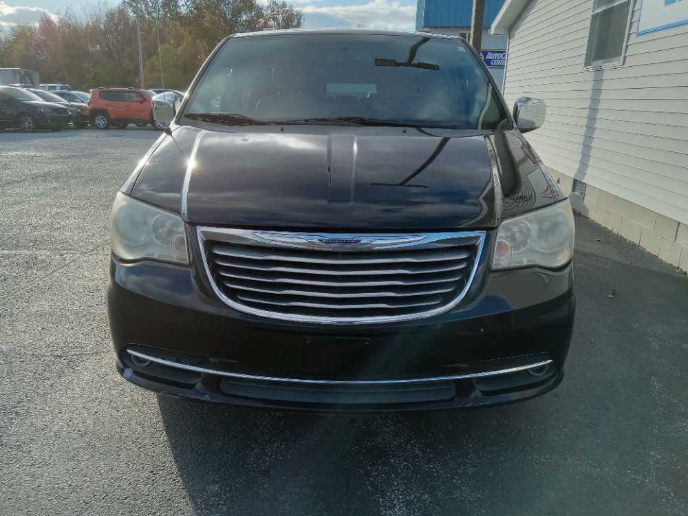 CHRYSLER TOWN & COUNTRY TOURI