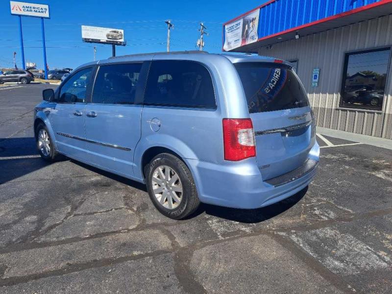2016 Chrysler Town & Country America's CarMart
