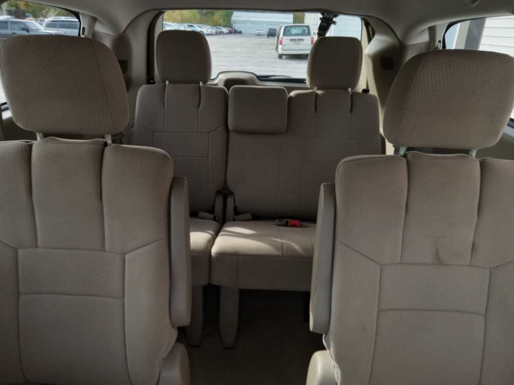 CHRYSLER TOWN & COUNTRY TOURI