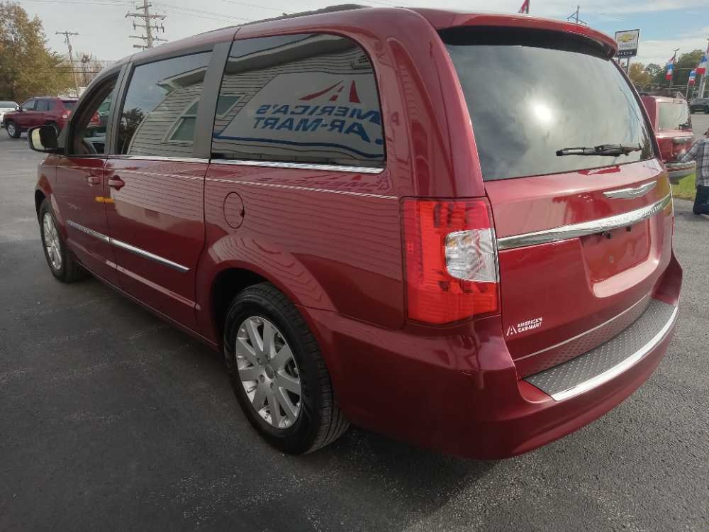 CHRYSLER TOWN & COUNTRY TOURI