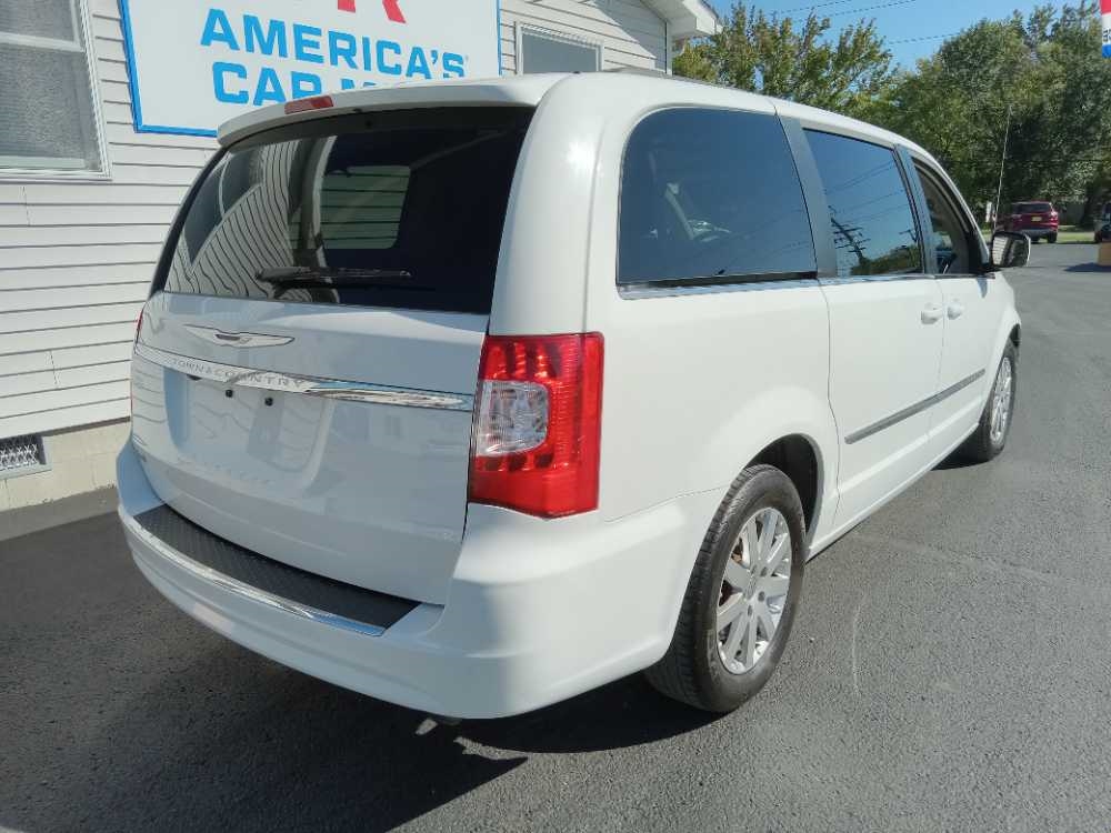 CHRYSLER TOWN & COUNTRY TOURI