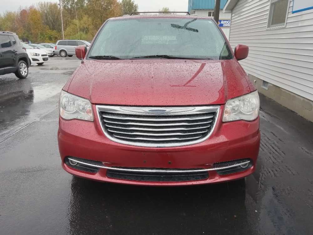 CHRYSLER TOWN & COUNTRY TOURI