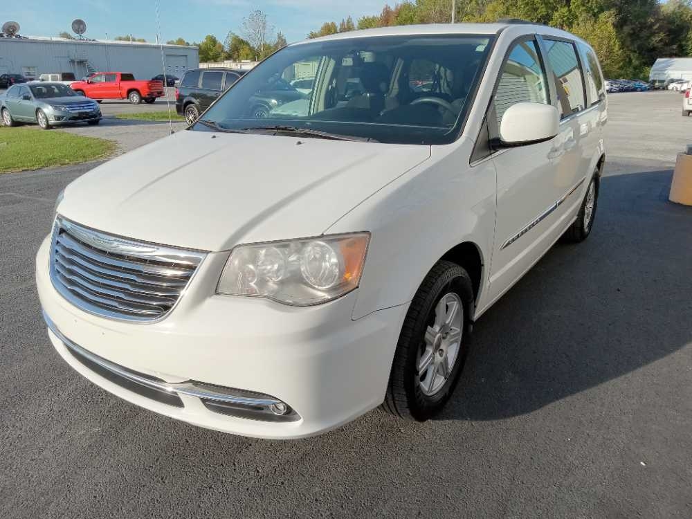 CHRYSLER TOWN & COUNTRY TOURI