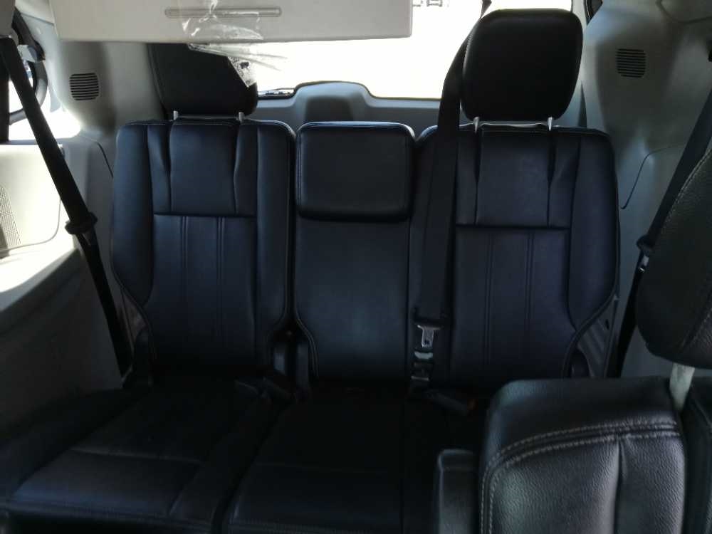 CHRYSLER TOWN & COUNTRY TOURI