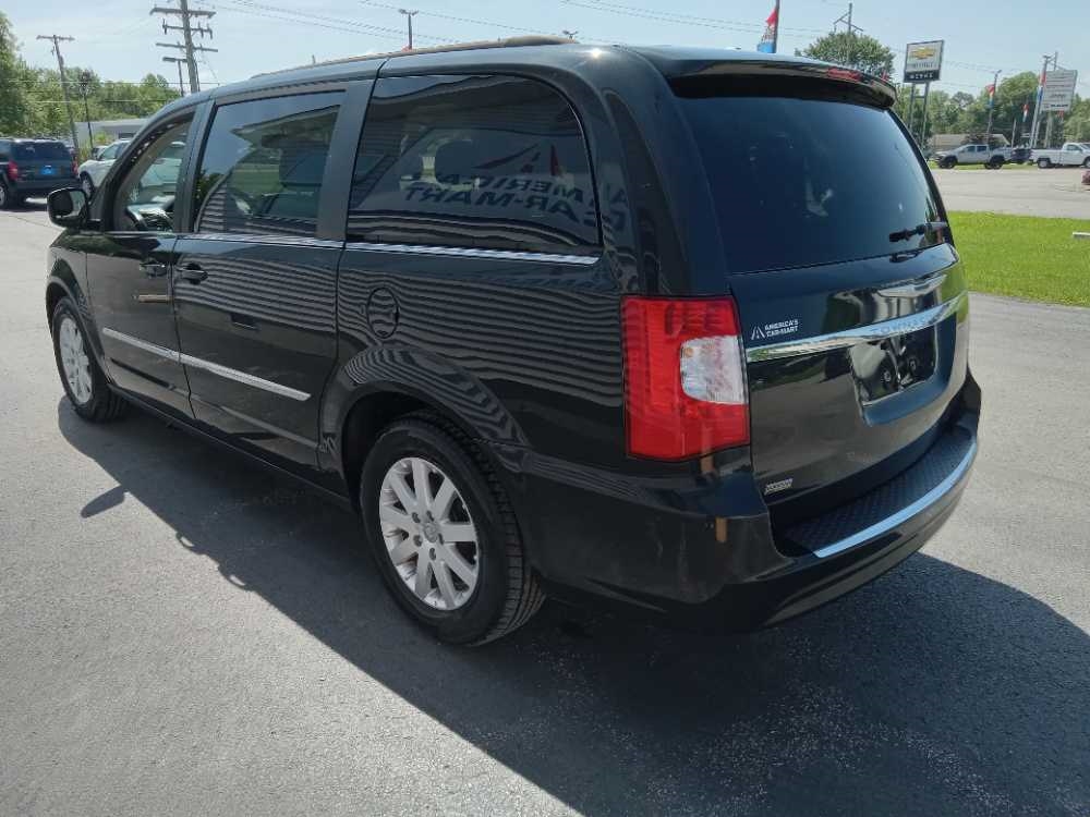 CHRYSLER TOWN & COUNTRY TOURI