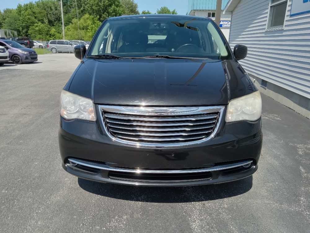 CHRYSLER TOWN & COUNTRY TOURI