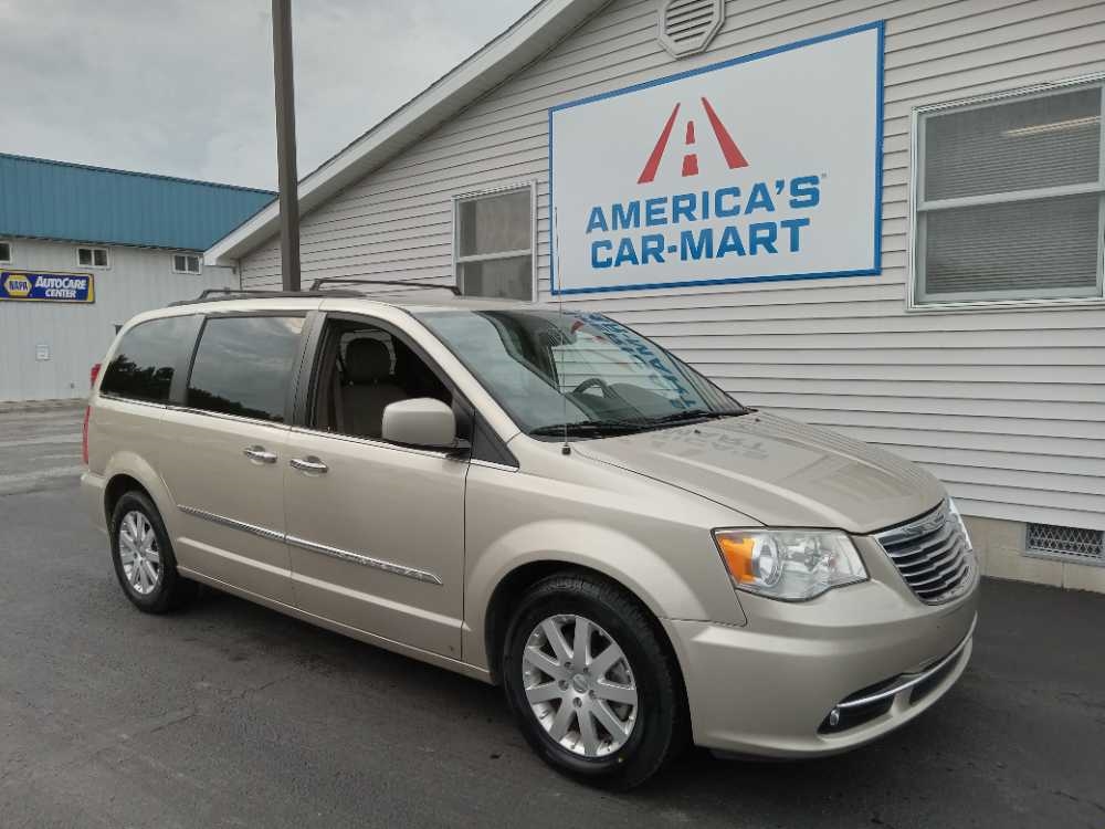 CHRYSLER TOWN & COUNTRY TOURI