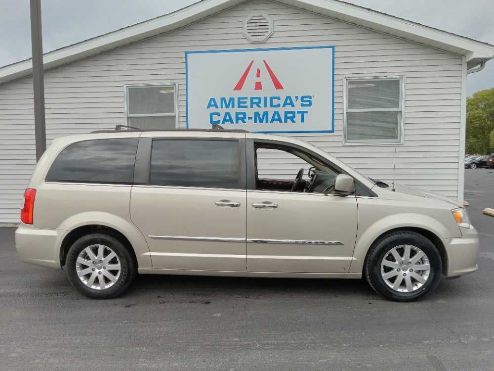 CHRYSLER TOWN & COUNTRY TOURI