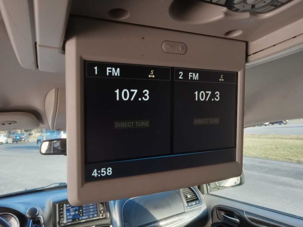 CHRYSLER TOWN & COUNTRY TOURI