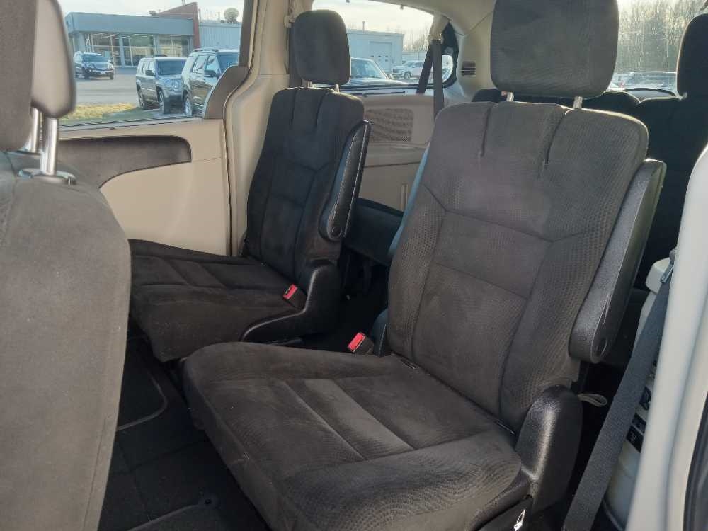 CHRYSLER TOWN & COUNTRY TOURI