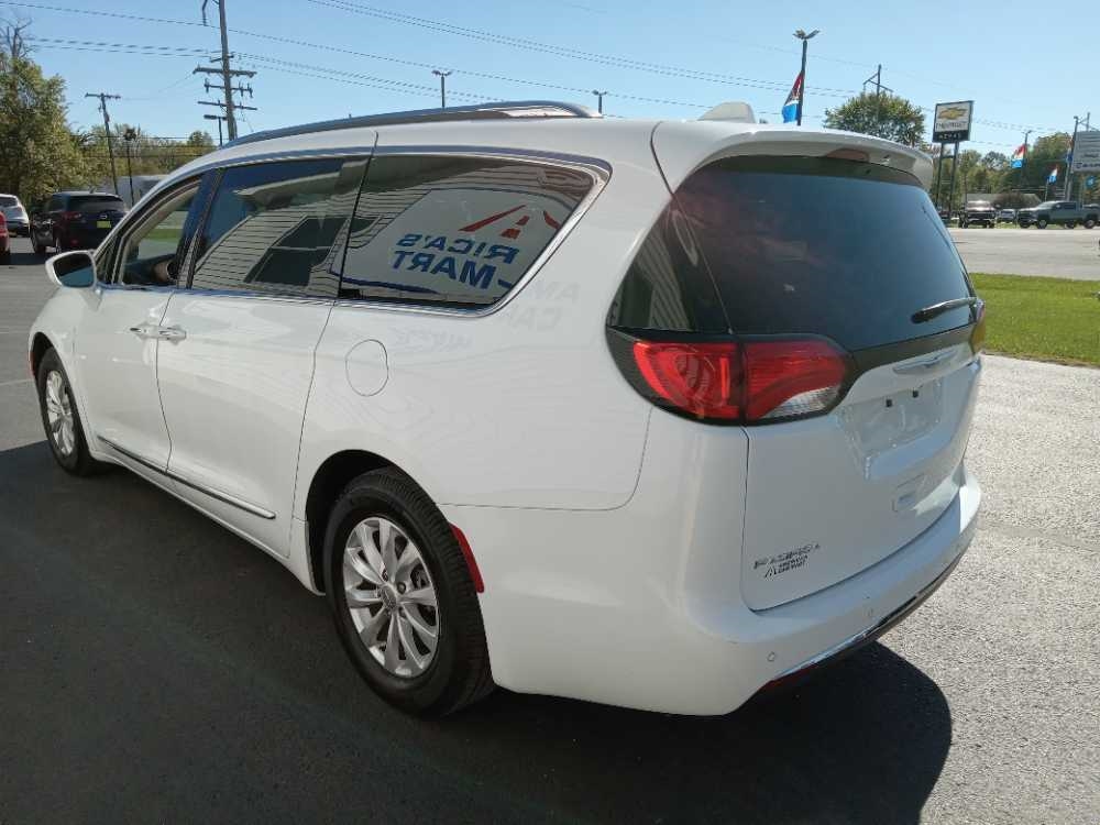 CHRYSLER PACIFICA TOURING L