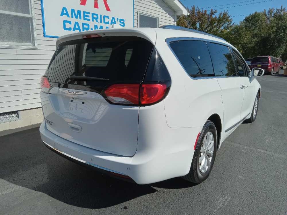 CHRYSLER PACIFICA TOURING L