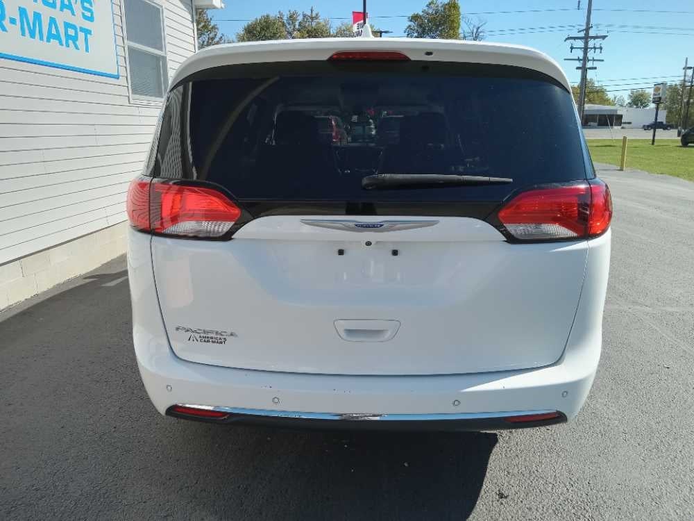 CHRYSLER PACIFICA TOURING L