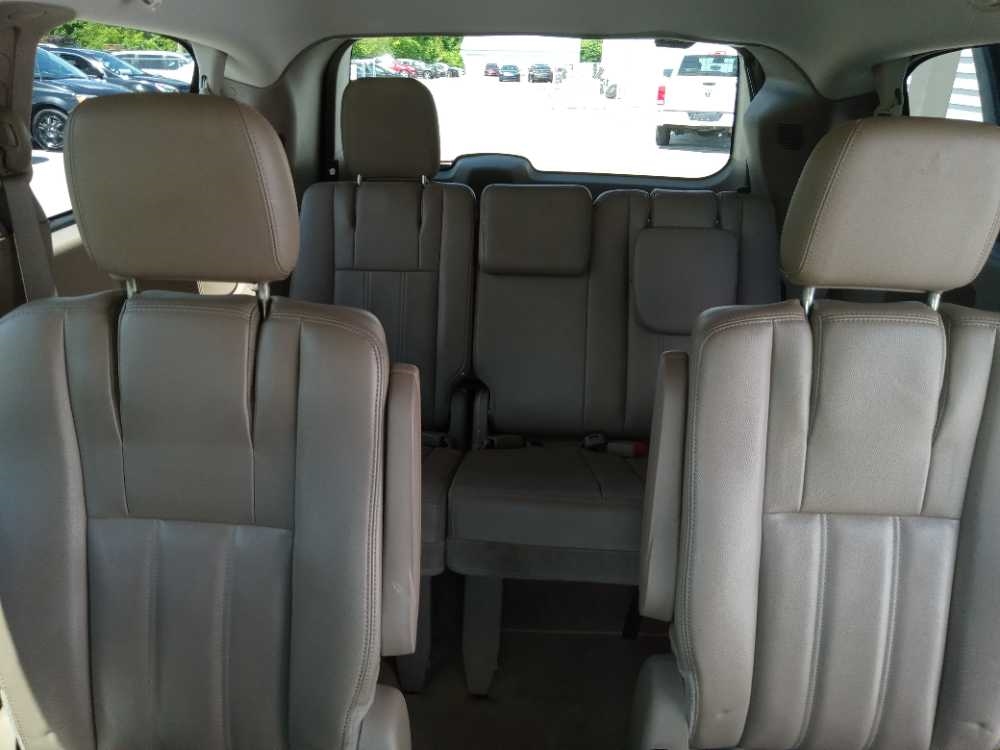 CHRYSLER TOWN & COUNTRY TOURI