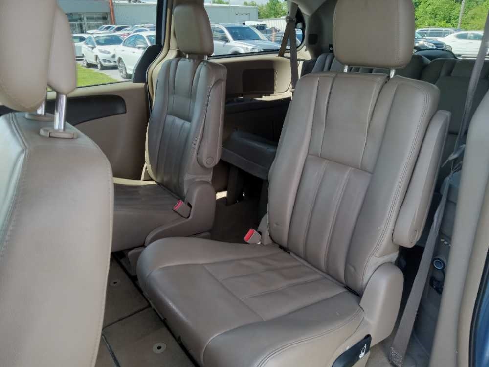 CHRYSLER TOWN & COUNTRY TOURI
