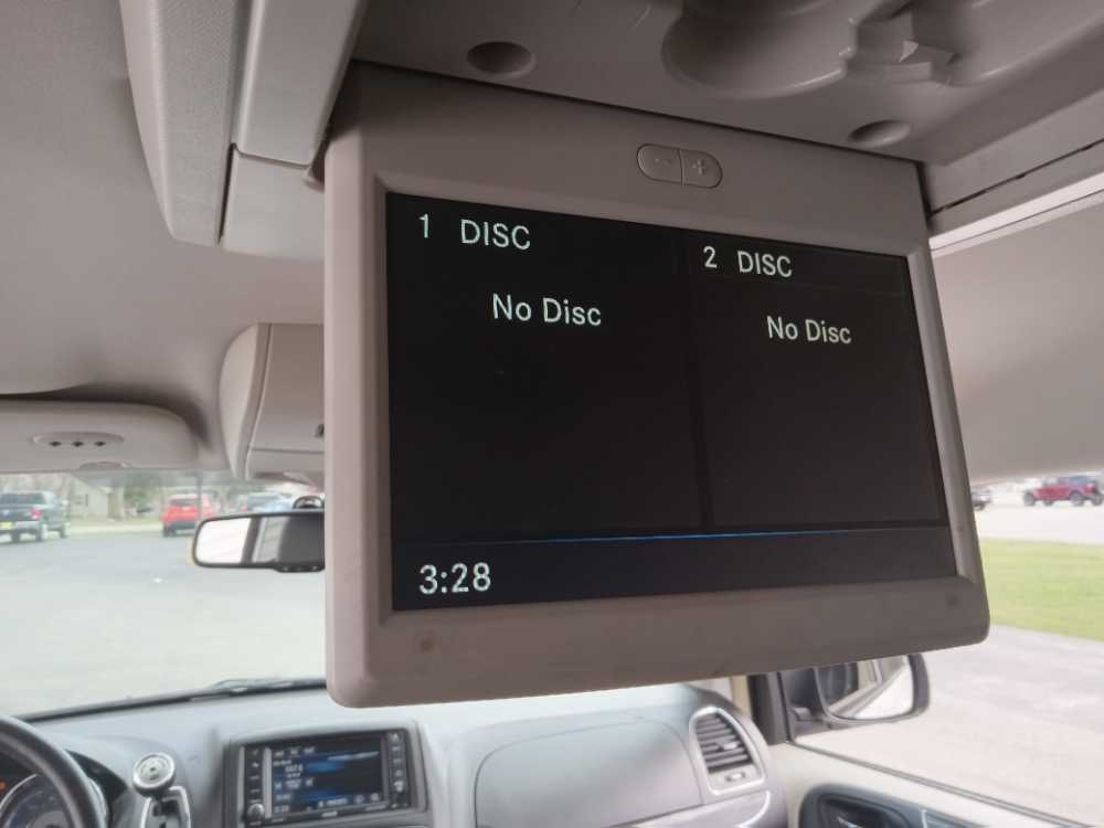 CHRYSLER TOWN & COUNTRY TOURI