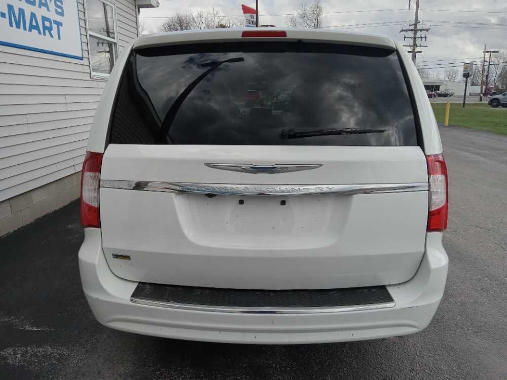 CHRYSLER TOWN & COUNTRY TOURI