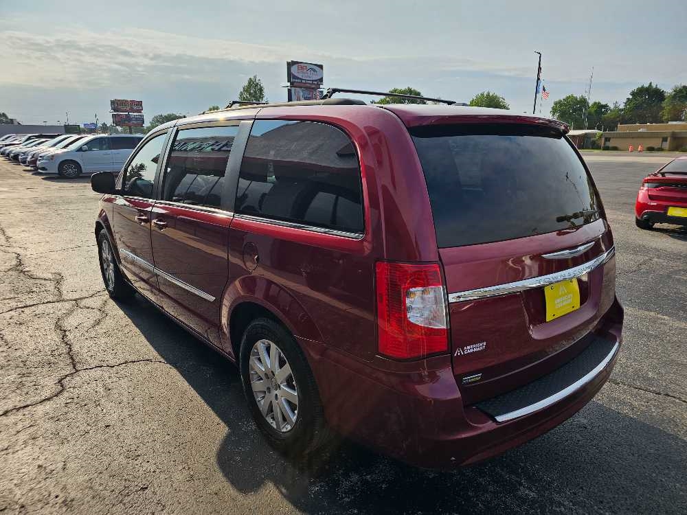 CHRYSLER TOWN & COUNTRY TOURI