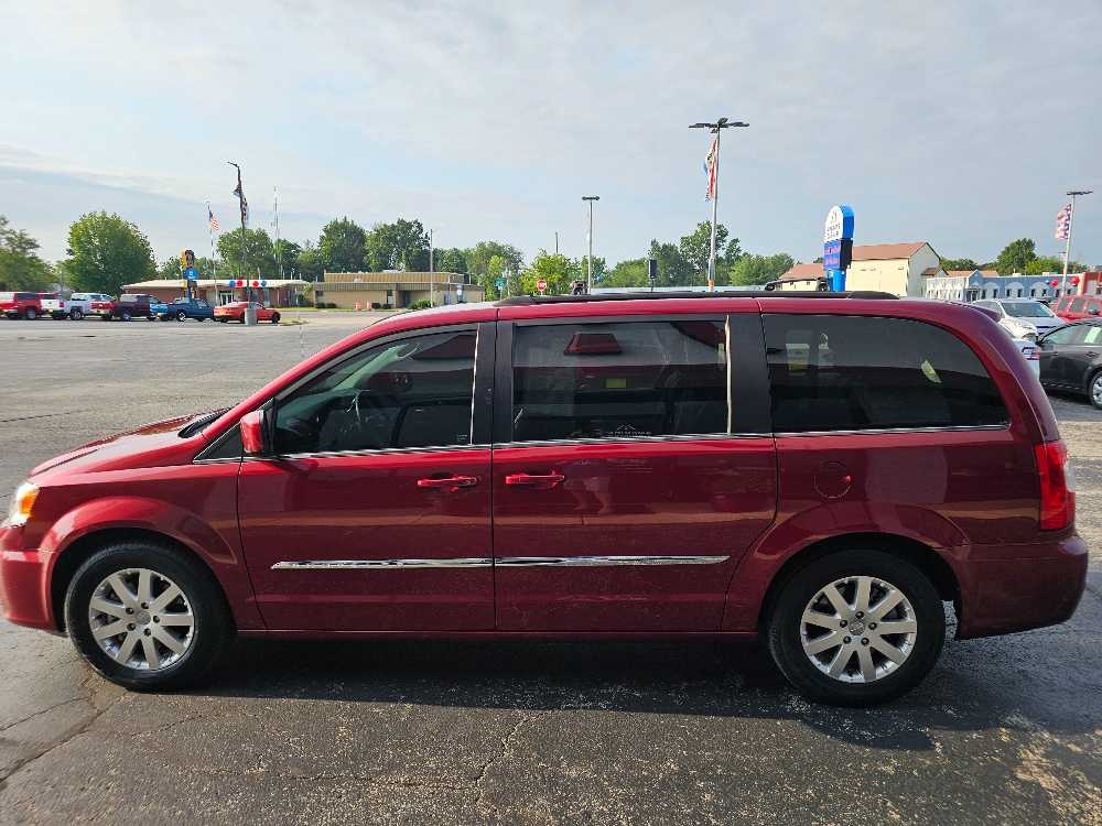 CHRYSLER TOWN & COUNTRY TOURI